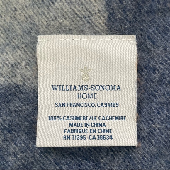 WILLIAMS SONOMA Blue Cashmere Throw Blanket 48” X 64” - Picture 6 of 7